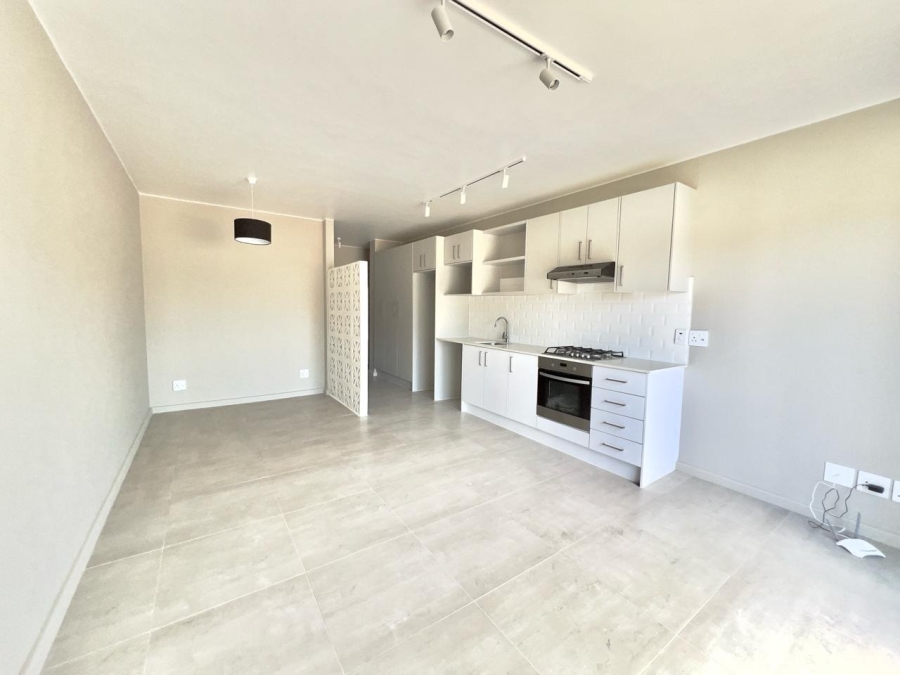 1 Bedroom Property for Sale in Table View Western Cape